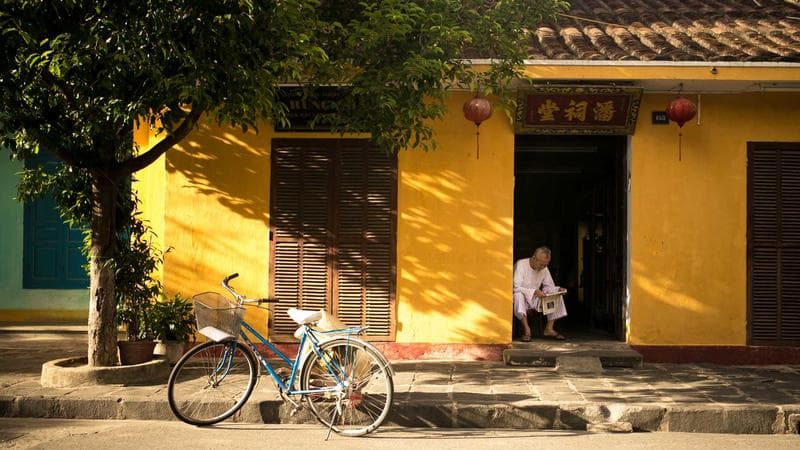 NovelAI进军游戏美术：AI绘画工具如何重塑独立游戏开发